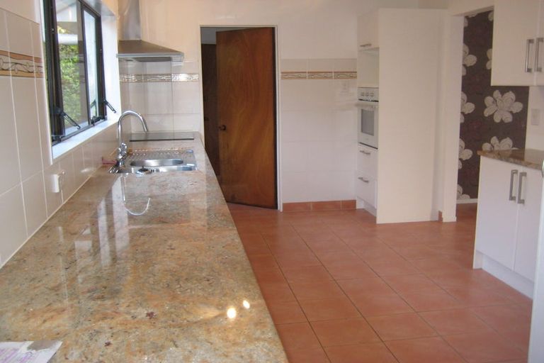 Photo of property in 75 Kennedy Avenue, Forrest Hill, Auckland, 0620