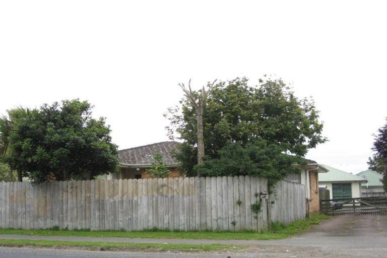 Photo of property in 27a Manuroa Road, Takanini, 2112