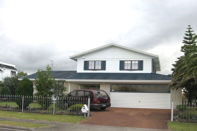 Photo of property in 14 Renoir Street, West Harbour, Auckland, 0618