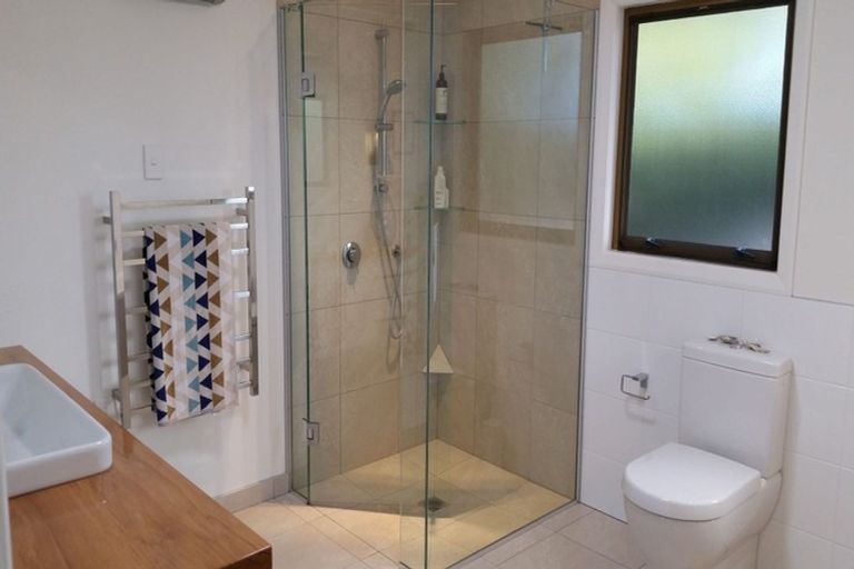 Photo of property in 47 Seddon Street, Waikanae, 5036