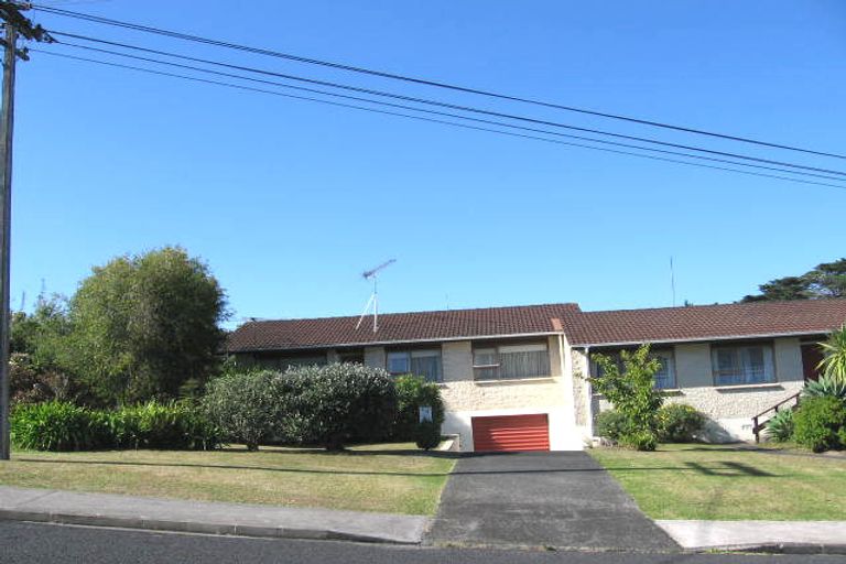 Photo of property in 1/19 Killarney Avenue, Torbay, Auckland, 0630