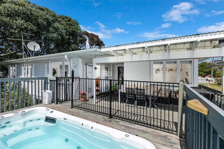 Photo of property in 40 Glenorchy Street, Glen Eden, Auckland, 0602