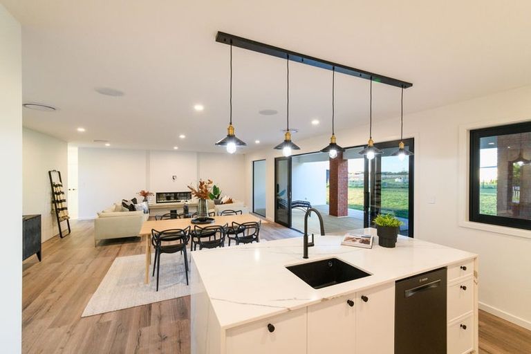 Photo of property in 11 Te Kahu Lane, Halcombe, Feilding, 4779