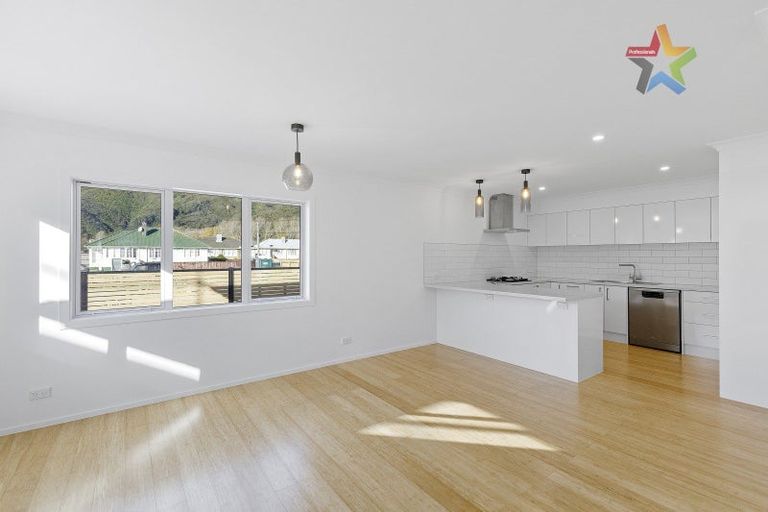 Photo of property in 2c Mayo Grove, Naenae, Lower Hutt, 5011