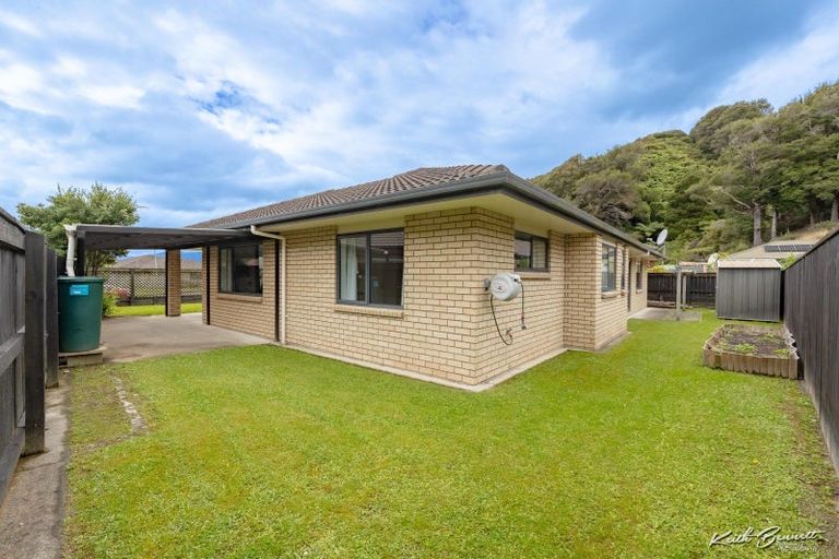 Photo of property in 4 Boleyn Close, Kingsley Heights, Upper Hutt, 5018