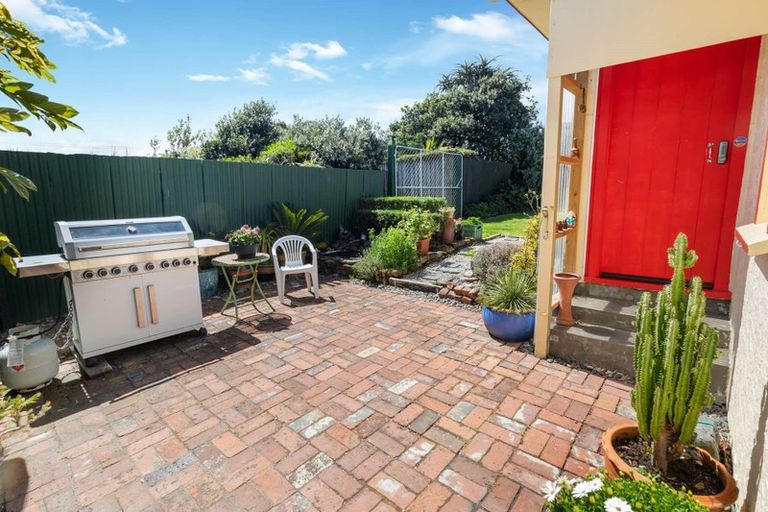Photo of property in 20 Seafront Road, Castlecliff, Whanganui, 4501