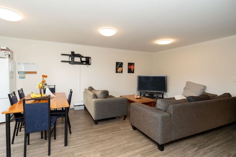 Photo of property in 1 Chiefs Court, Hamilton East, Hamilton, 3216