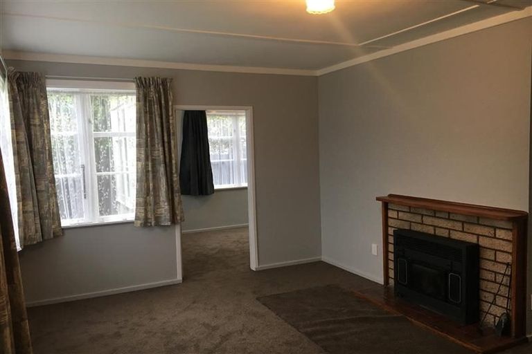 Photo of property in 43 Petherick Street, Taita, Lower Hutt, 5011