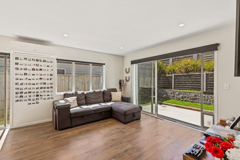 Photo of property in 48 Accolage Boulevard, Kumeu, 0810