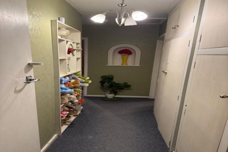 Photo of property in 2/4 Wadeley Road, Ilam, Christchurch, 8041