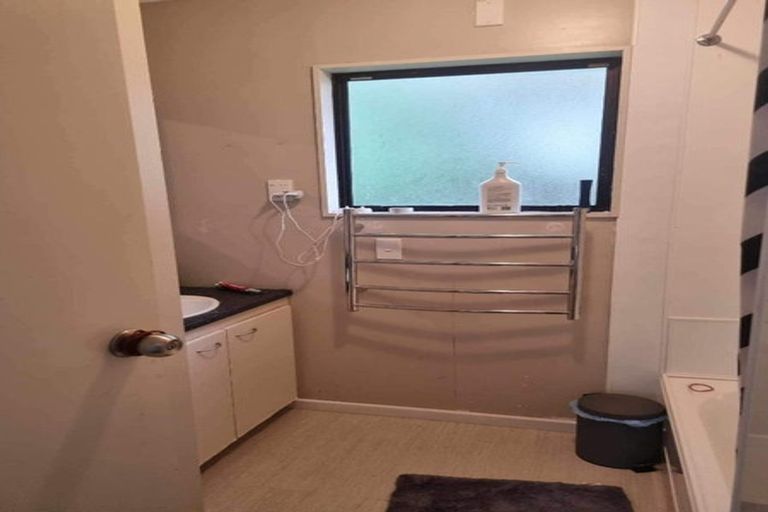 Photo of property in 33 Rhine Street, Island Bay, Wellington, 6023