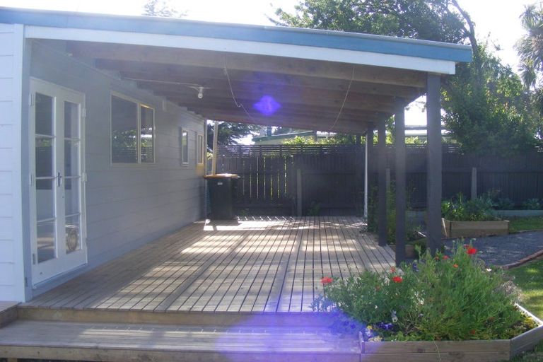 Photo of property in 1 Frances Street, Foxton, 4814