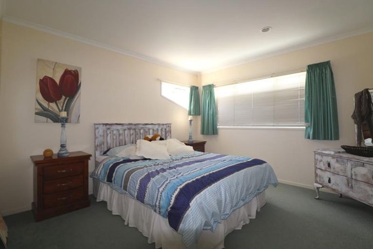Photo of property in 109 Waireka Place, Whangamata, 3620