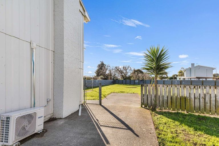 Photo of property in 12-14 Opie Place, Highbury, Palmerston North, 4412
