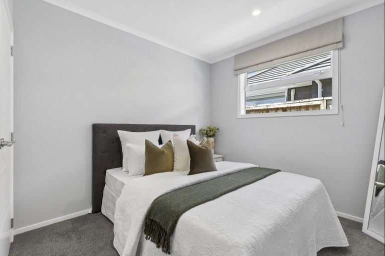 Photo of property in 22 Clare Street, Cambridge, 3434