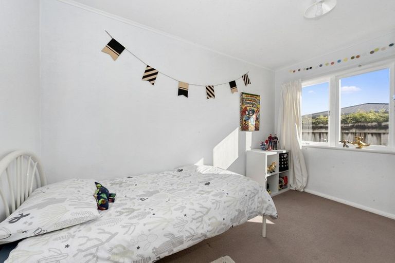 Photo of property in 10 Poaka Avenue, Dinsdale, Hamilton, 3204