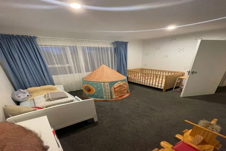 Photo of property in 1/196 Lake Road, Belmont, Auckland, 0622