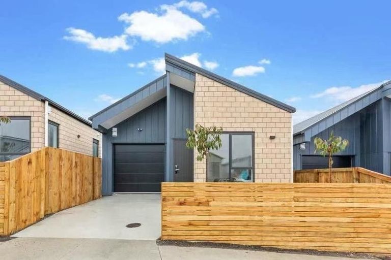Photo of property in 51 Biokovo Street, Massey, Auckland, 0614