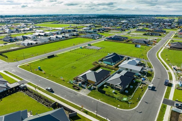 Photo of property in 19 Busby Way, Rolleston, 7614