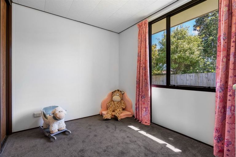 Photo of property in 23 Devonshire Road, Unsworth Heights, Auckland, 0632