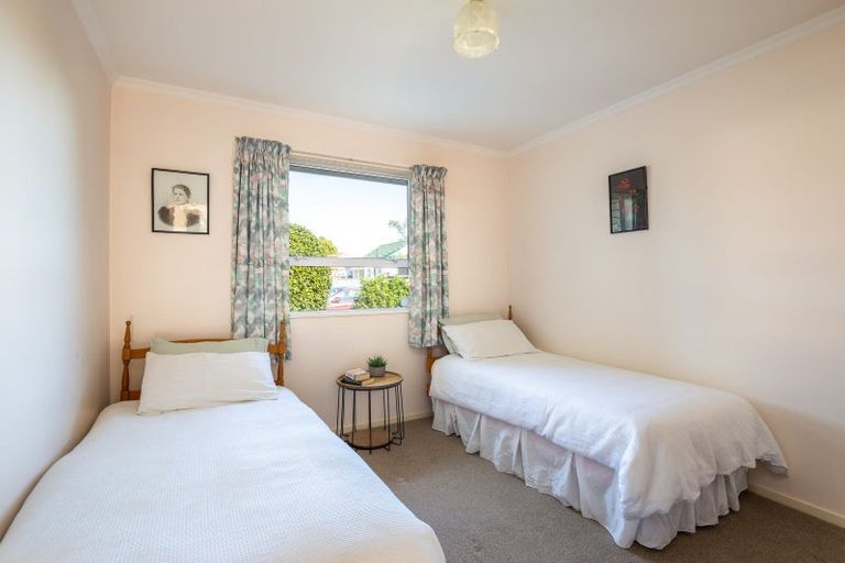 Photo of property in 1 Wrantage Street, Westown, New Plymouth, 4310