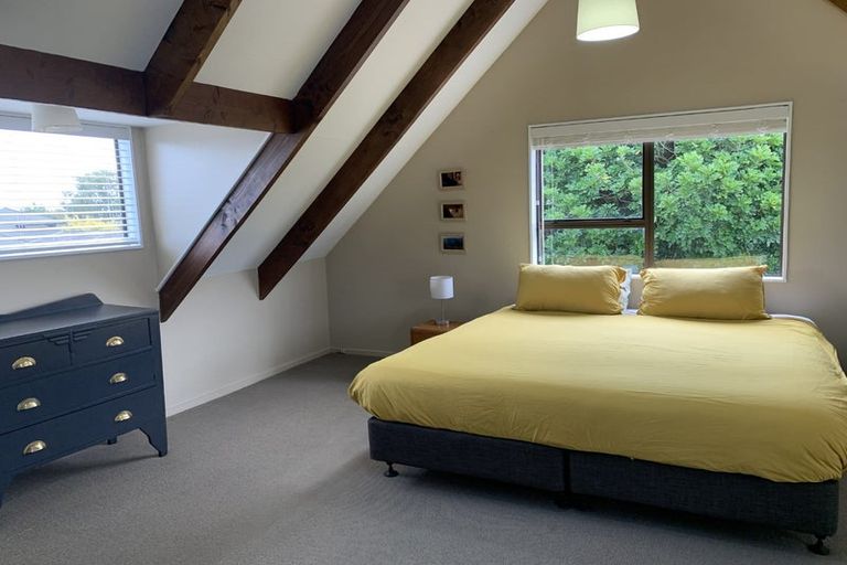 Photo of property in 11 Renata Road, Otaki, 5512