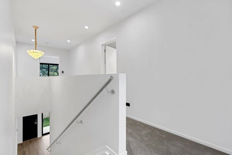 Photo of property in 54a Waimai Avenue, Weymouth, Auckland, 2103