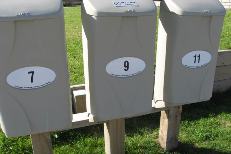 Photo of property in 9 Fytfield Place, Paraparaumu, 5032