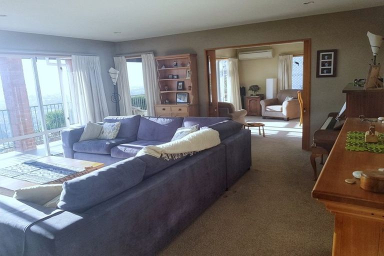 Photo of property in 33 Lookaway Place, Huntsbury, Christchurch, 8022