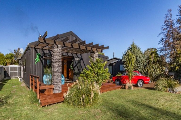 Photo of property in 100 Goldfinch Street, Ohakune, 4625