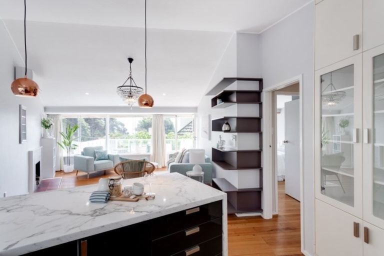 Photo of property in 5 Waerenga Road, Days Bay, Lower Hutt, 5013