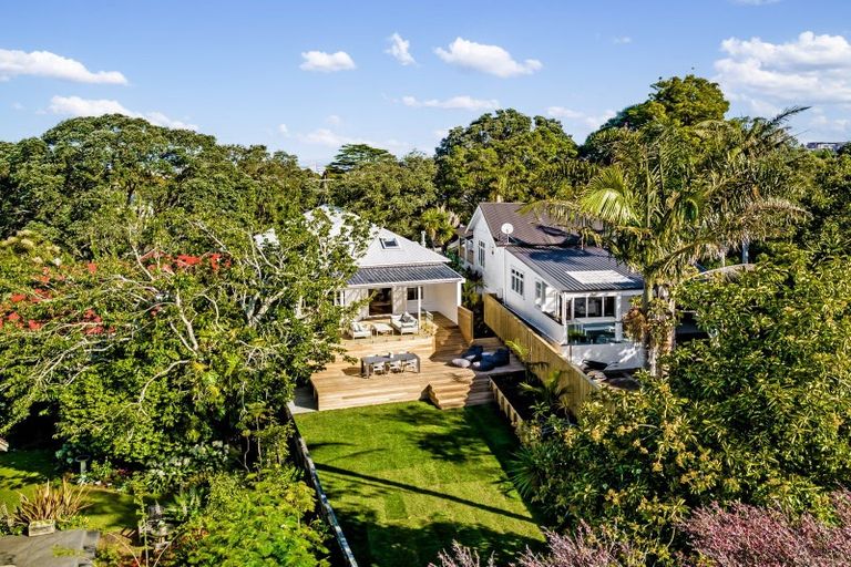 Photo of property in 31 Atarangi Road, Greenlane, Auckland, 1051