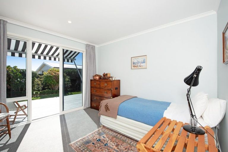 Photo of property in 8 Kaka Street, Waikanae, 5036