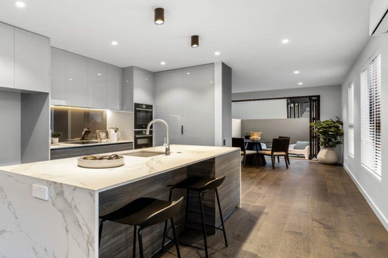 Photo of property in 32 Dudley Road, Inglewood, 4386