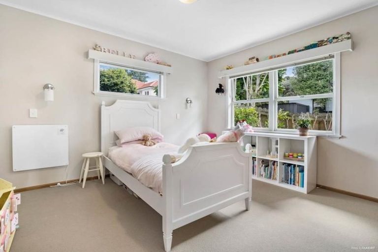 Photo of property in 283 Wellington Street, Pukekohe, 2120