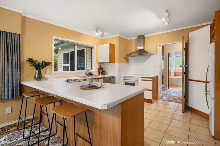 Photo of property in 7 Nuffield Street, Tawa, Wellington, 5028