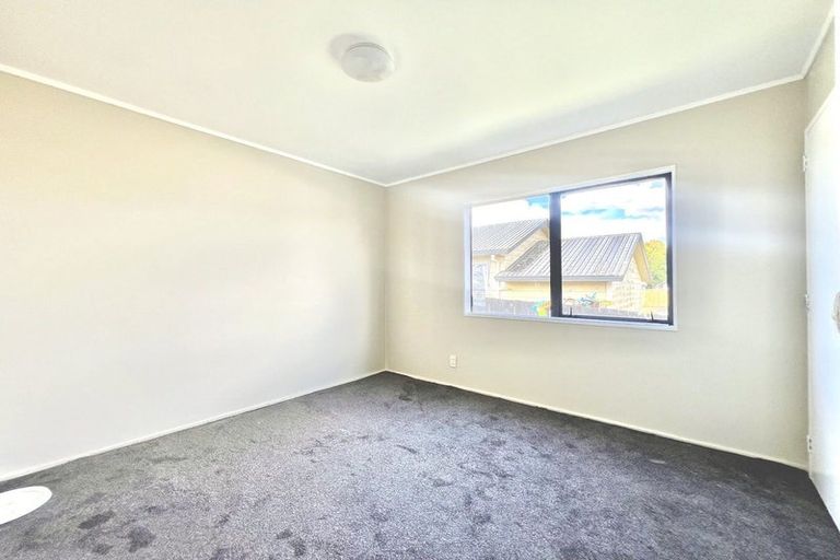 Photo of property in 49 Trimdon Street, Randwick Park, Auckland, 2105