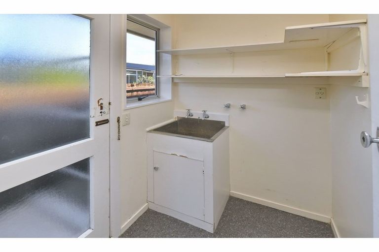 Photo of property in 2/36 Oldwood Street, Bishopdale, Christchurch, 8053