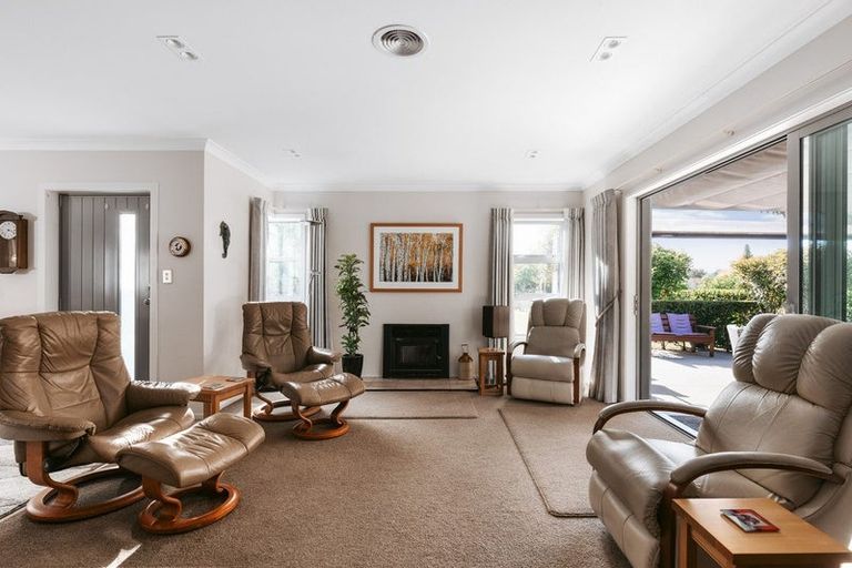 Photo of property in 16 Kayelene Place, Omokoroa, 3114