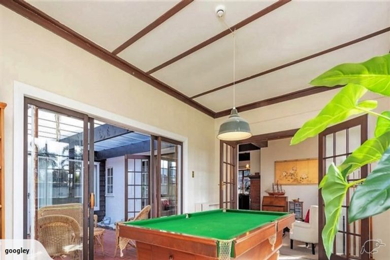 Photo of property in 712 High Street, Boulcott, Lower Hutt, 5010