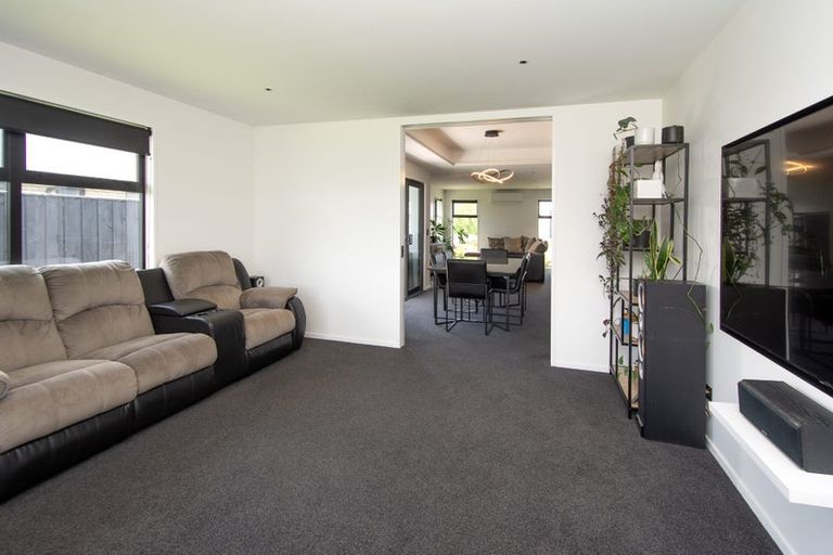 Photo of property in 72 Tiritiri Moana Drive, Pegasus, 7612