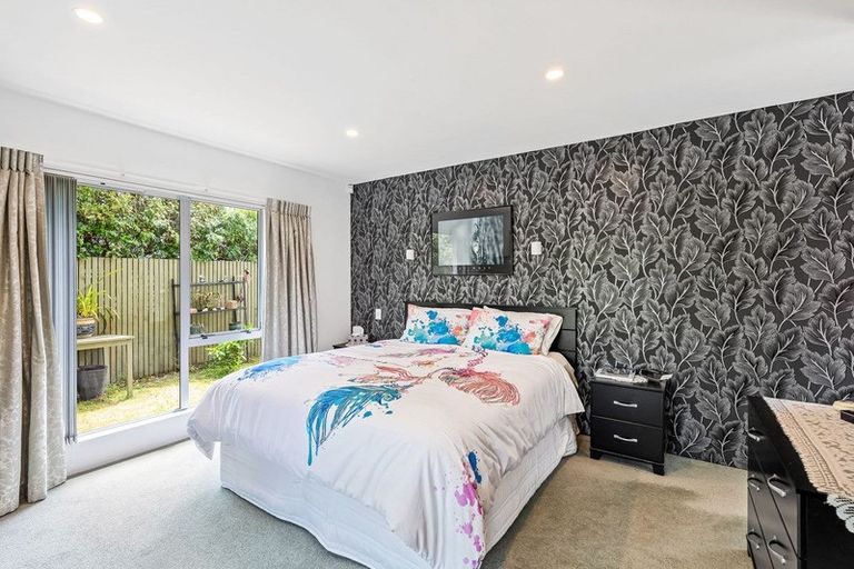 Photo of property in 2 Tainui Street, Raumati Beach, Paraparaumu, 5032