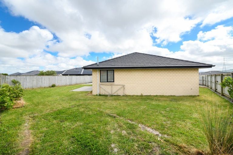 Photo of property in 12 Gibraltar Way, Fitzherbert, Palmerston North, 4410