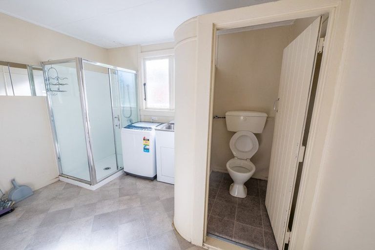 Photo of property in 145 Macandrew Road, South Dunedin, Dunedin, 9012