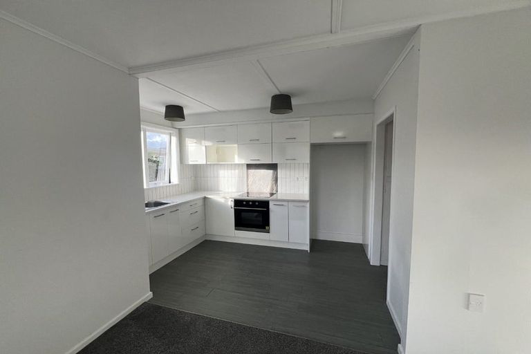 Photo of property in 1/7 Lillian Place, Orewa, 0931
