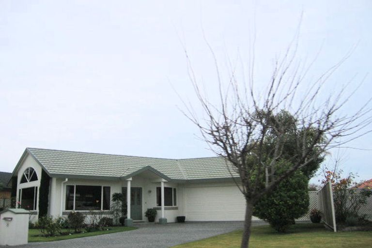 Photo of property in 8 Alderney Way, Taradale, Napier, 4112