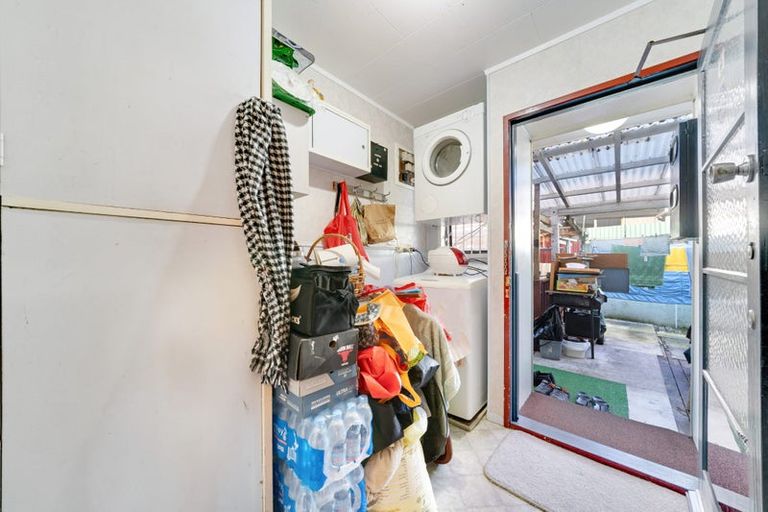 Photo of property in 1 Heathberry Close, Papatoetoe, Auckland, 2025