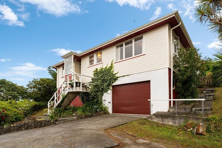 Photo of property in 169 Conclusion Street, Ascot Park, Porirua, 5024