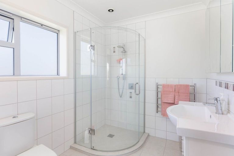 Photo of property in 13 Pokaka Crescent, Wharewaka, Taupo, 3330