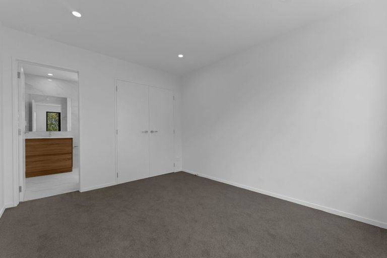 Photo of property in 3b Raupapa Street, Northcote, Auckland, 0627